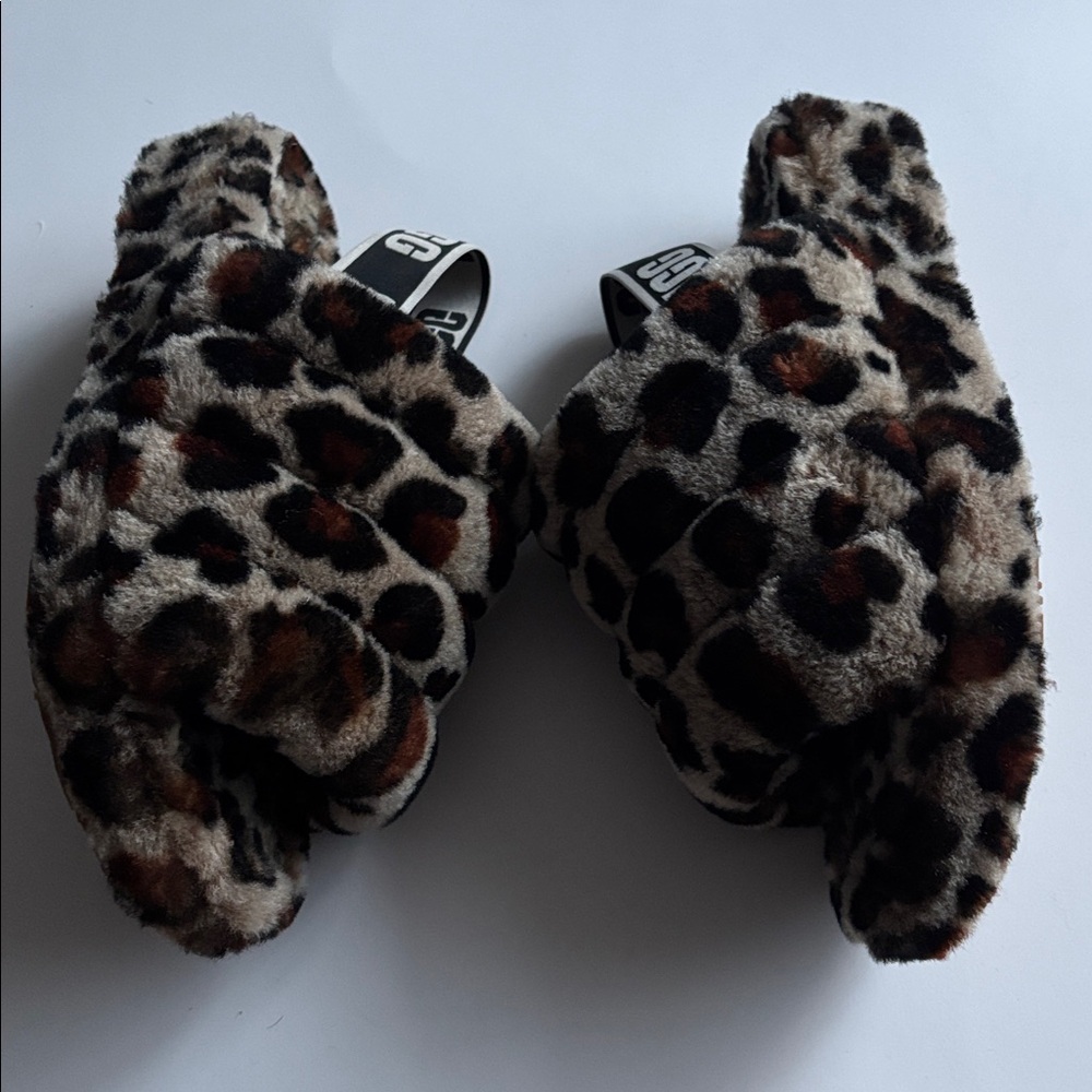 UGG Flufg Yeah Slippers - Picture 9 of 9